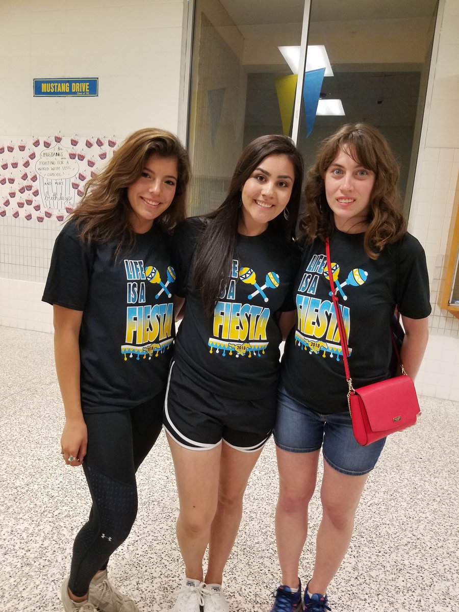 memorialhs2018's tweet photo. Mustangs love their shirts! Thx Herff Jones!  #nosiestafiesta #seniorstangs2018 @herffjones https://t.co/mEktYF5uqZ