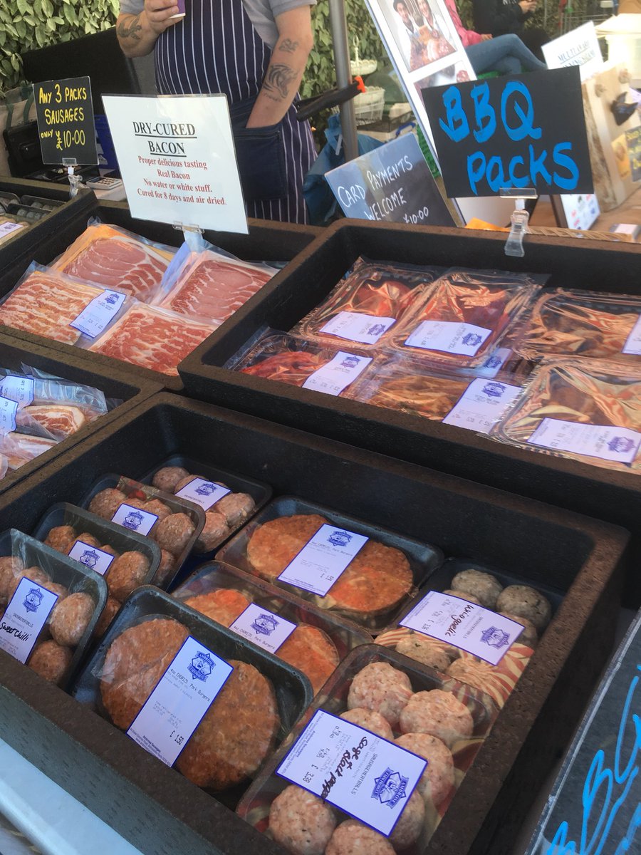 AmbroseSausages's tweet photo. Bringing Lovingly reared and #locally produced #freerange #pork #charcuterie #awardwinning #sausages #bacon @OxfordStreetSO @HantsFarmersMkt today 10-2pm https://t.co/J2SVwOKC9S