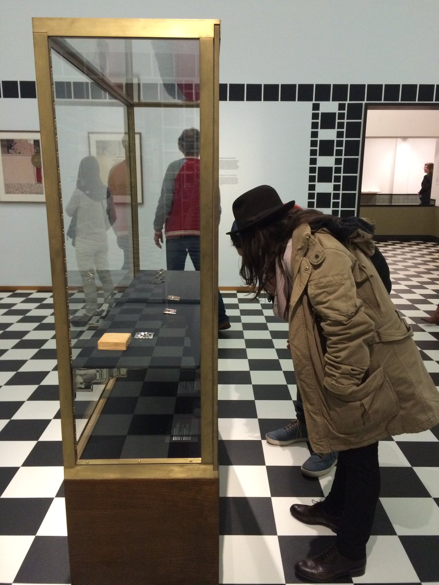 Museumlinks! Met deze week o.a. diefstal in musea en hoe restaureer je moderne materialen? Fijn weekend! bit.ly/2J39muh