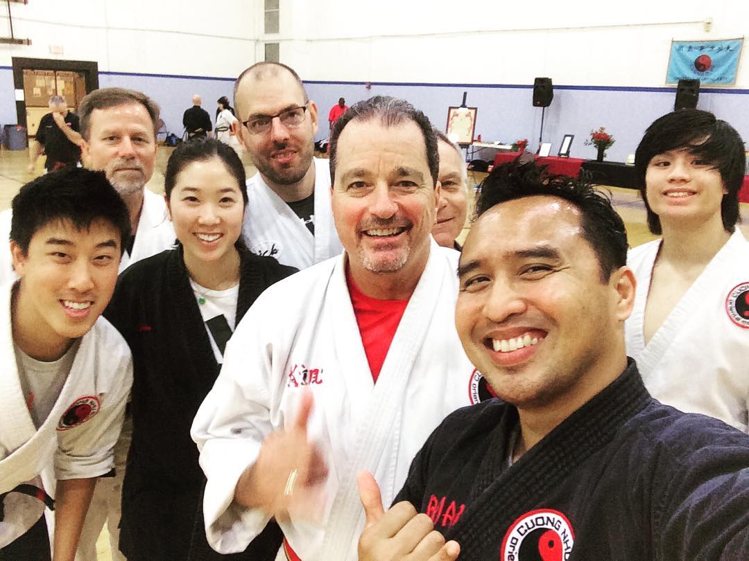 appvovinam's tweet image. [Instagram] -  Enjoying master Kirk’s Centerline kata class. #smilesallaround #wingchun #siunimtao #IATC2018 #cuongnhu #blacktalondojo #trainingcamp #vietnamese #martialarts #uncchapelhill #northcarolina #memorialweekend #2018 #boardbreaking… dlvr.it/QVwfBV