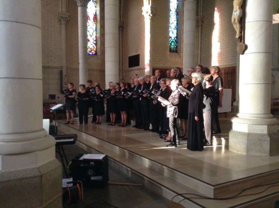 CallSingers's tweet image. The standing ovation received at our concert last night has left us elated. Voix du Fleuve have been amazing hosts and we look forward to hosting them in the future. Now on to Guipavas to meet old friends and give another concert. #callingtonsingersontour