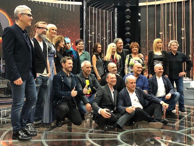 mesepermese's tweet photo. https://t.co/KcJHCZpqH5 Non chiamateli #meteore. #Amadeus torna in prima serata con “Ora o mai più” Il nuovo programma di Rai1 dà una seconda opportunità a otto artisti protagonisti di successi musicali del passato e poi scomparsi https://t.co/iLYRNxrCb3 https://t.co/p6ho1AUCfE