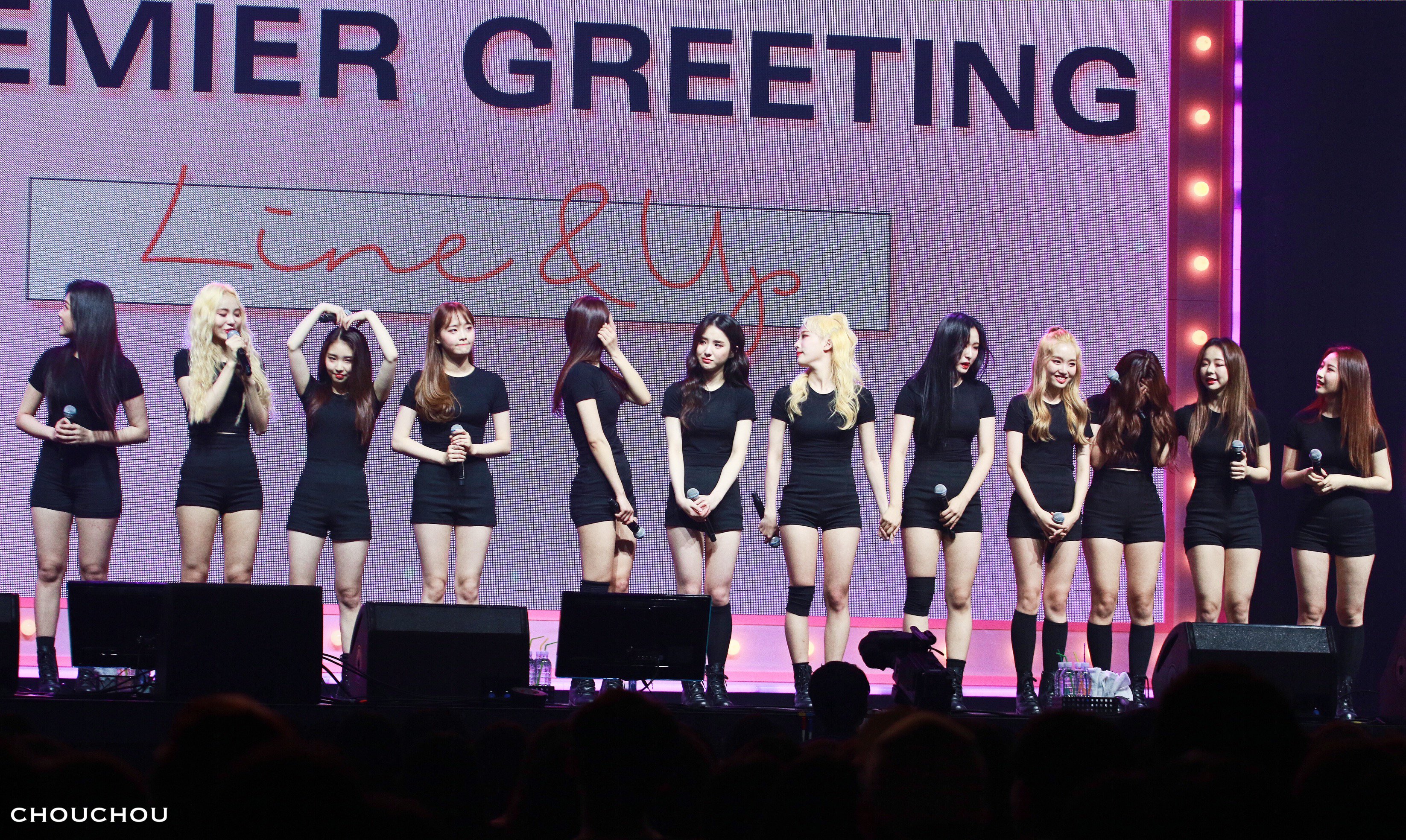 Der-_9JUEAIFdcn.jpg:orig