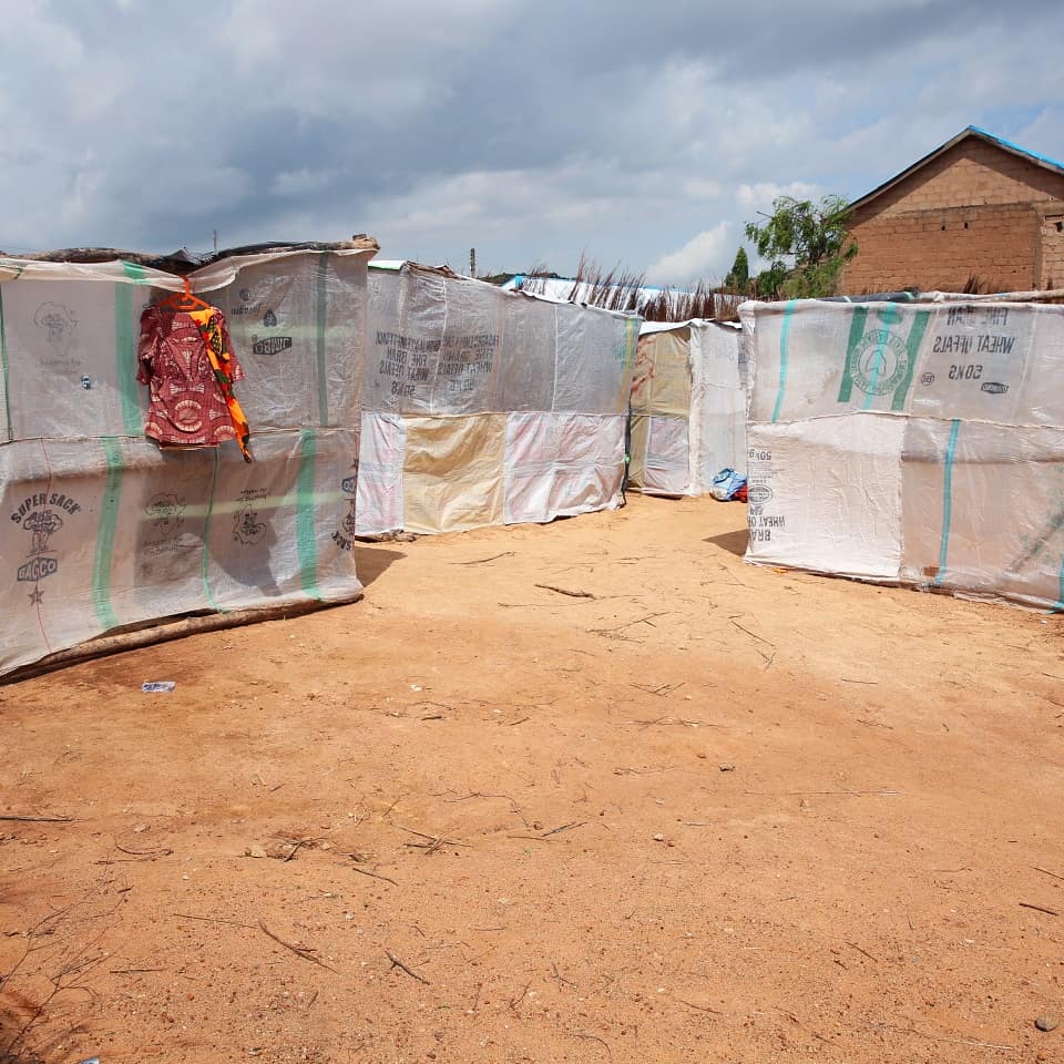 inloveandashes's tweet photo. #NotAnotherNigerian #InLoveAndAshes #GreatQuotes #FriendshipAcrossNigeria #TvDrama #NigerianTelevision #AmazingCast #ExcitingNewShow #nigeria #tvseries
#AwesomeSet 
The magic behind the scenes. Art department hard at setting up the IDP camp and Hyelni's tent. https://t.co/s5m0gdweJQ