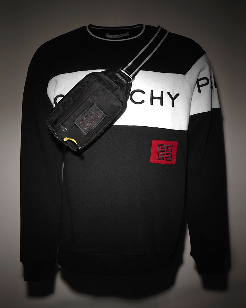 zoofashions's tweet photo. Givenchy Logo Wool Sweater & Logo Badge Waist Bag: https://t.co/VSRMuIE1lu
#givenchy #givenchyparis #givenchyformen #givenchystar #givenchystars #sweats #waistbag #bumbag #luxurious #luxury #luxurylifestyle #fashion #style #instastyle #menswear #mensfashion #london #zoofashions https://t.co/2HkFWADmhZ