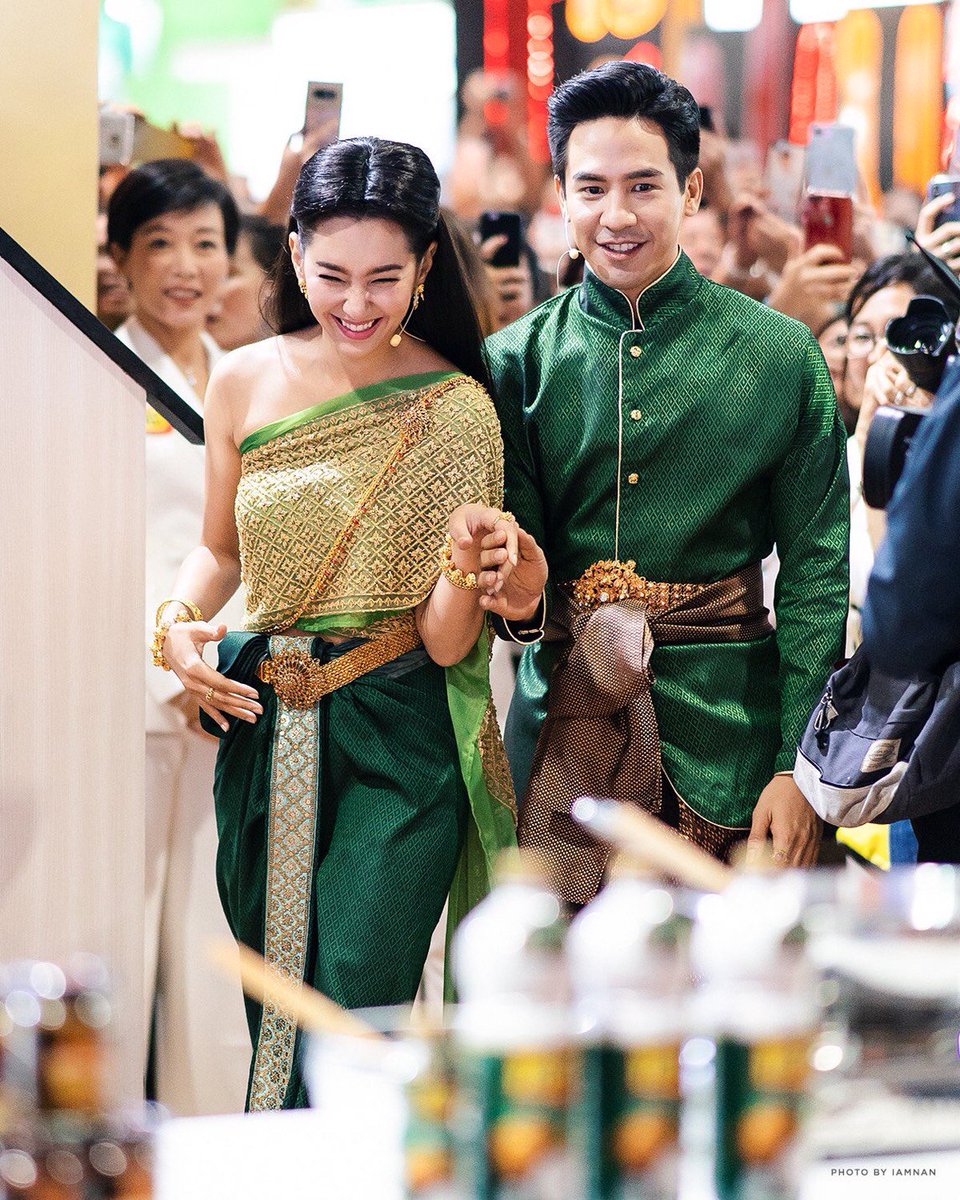 Vinarbaby's tweet photo. ถ้าความสัมพันธ์ที่มีต่อกันมันดีมากพอ
เราแทบไม่ต้องสนใจคำของใคร
ชอบพี่โป๊ปเวลาอยู่กับเบลล่า
และชอบเบลล่าเวลาอยู่กับพี่โป๊ป

#โป๊ปเบลล่า 
#popebellarealthai 

ขอบคุณเครดิตภาพนะคะ https://t.co/hI0j43kY5z