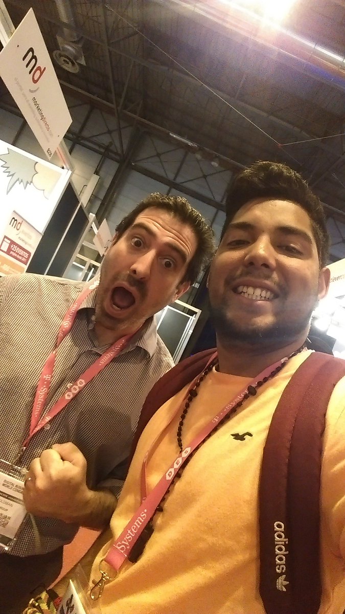 L_R_O90's tweet photo. Great talk with a great person thank you for you time!! @jeremarketer #DES18 #Madrid https://t.co/11eIPOoYuy