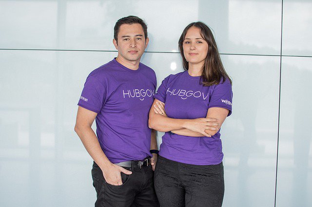 epocanegocios's tweet photo. Casal brasileiro cria negócio para ensinar funcionários públicos a inovar - https://t.co/ygmkheLCzX https://t.co/m4IHbhtHBy