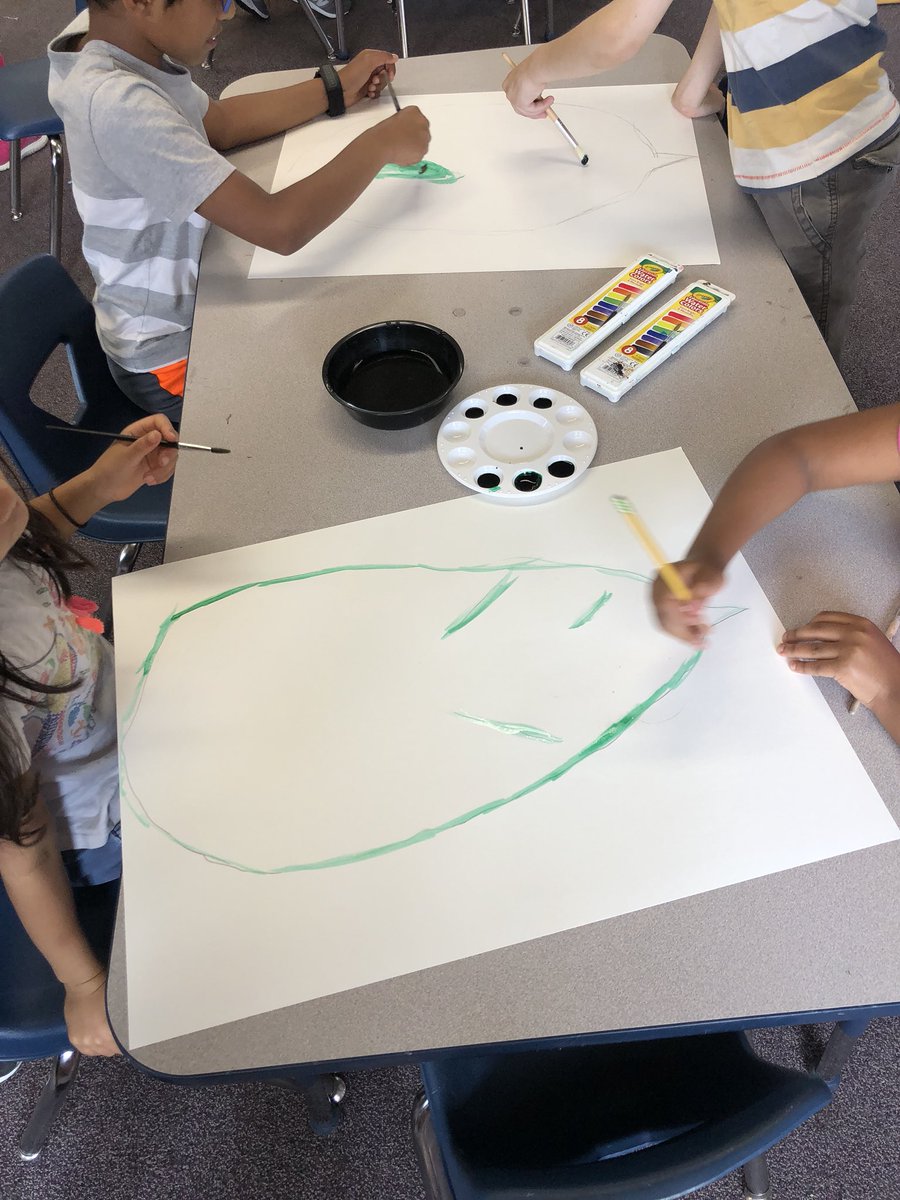 mrsmarsallo's tweet photo. Making scenery for our spring sing Tuesday! https://t.co/ZWCCWorAyn