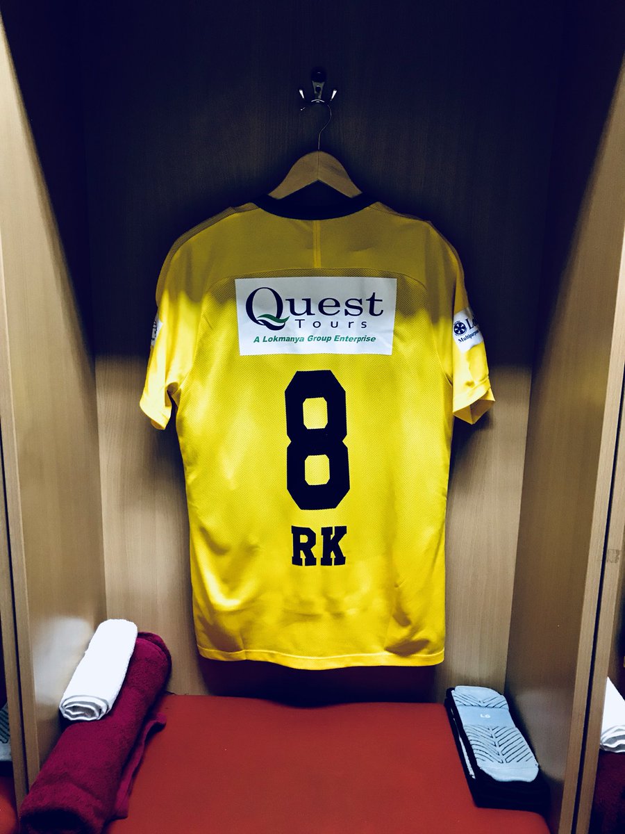 SakalEvents's tweet photo. The captain + the vice captain garbs for the epic game! #ATeam #SakalSuperstarCup #allstars @AllstarsFC_PFH @VTPRealty @FinolexPipe @radiocityindia @Suryadatta_Pune @GSWorldwideEnt 👕🏆⚡️🥅⭐️ https://t.co/9mTflQQ7yU