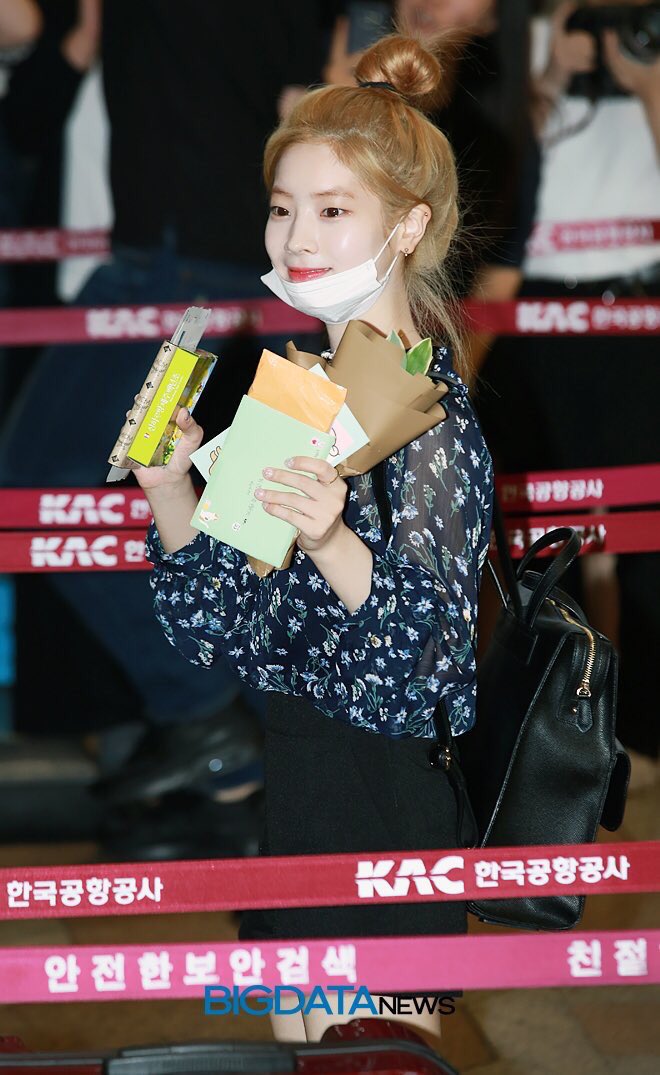 myou1luv's tweet photo. aesthetic blonde dahyun is back
#dafBAMA2018Twice @JYPETWICE https://t.co/0VnI8ljb0X