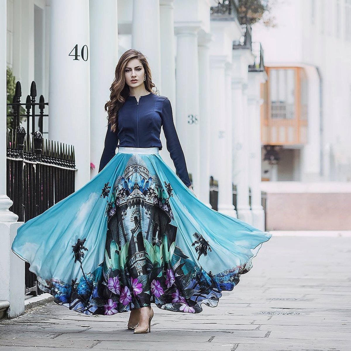 amirabcom's tweet photo. Every woman needs wow factor piece in their wardrobe and our cruising skirt is just the ticket. Shop now at https://t.co/lQLbEHbsZ9
#kenyanairobi #nairobi #amirabcom #skirt #luxestyle #glam model @asoomiijay https://t.co/Mreptg3WPe