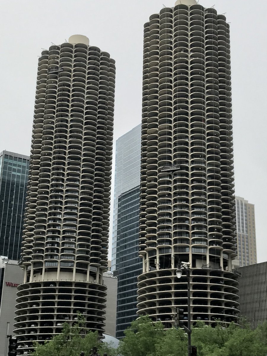 kwr255's tweet photo. The obligatory #yhf pic. #ASCO2018 https://t.co/Pb9yGpE0LC