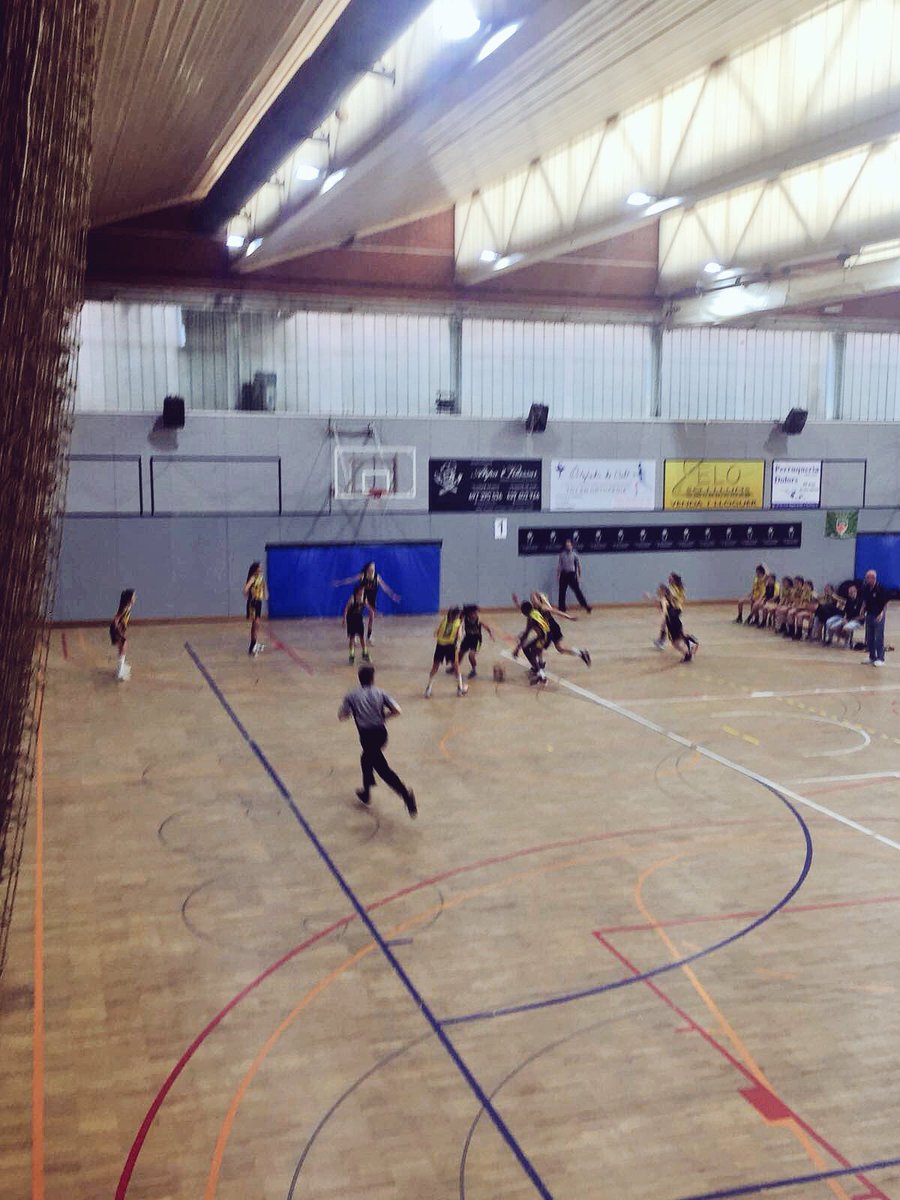 ASRBasketAlmeda's tweet photo. 🏆#FaseFinalIFB1 
📆  Campionat de Barcelona
🏀 @FemBasketAlmeda 50 - @blanes 51

Tal i com ens han acostumat els dos equips, partit de màxima igualtat que es decideix per un punt!! Gran feina durant tota la temporada!!

#adnAlmeda #IF3ALM #FaseFinalIFB1 https://t.co/PqIv1ly1VK