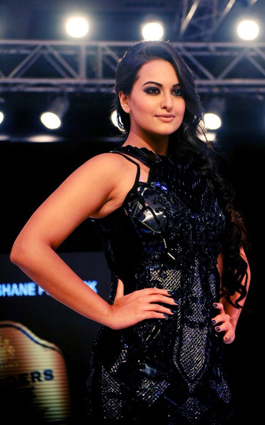 Happy Birthday Sonakshi Sinha: She Will Inspire You A Lot  