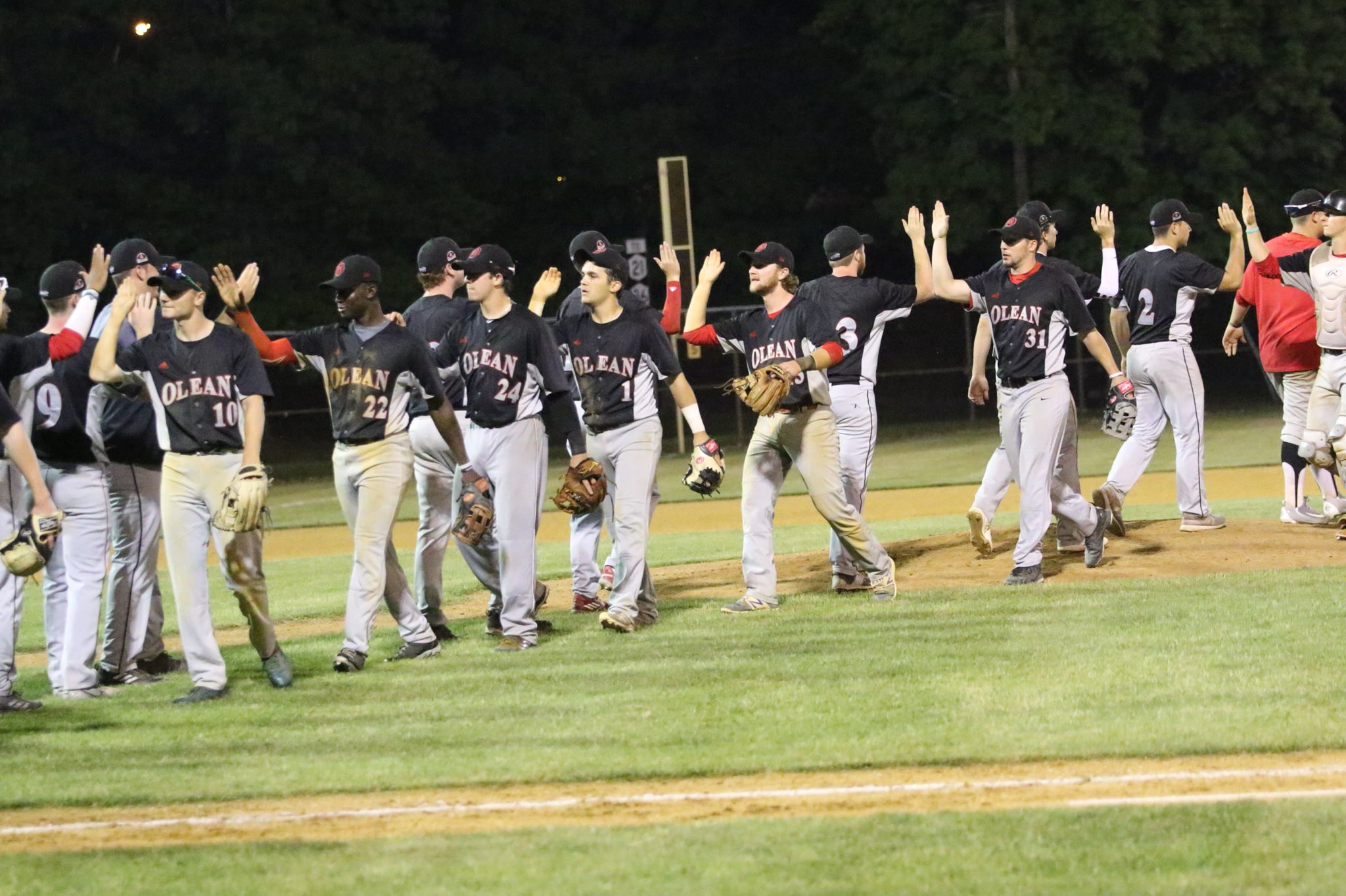 Olean Oilers on Twitter "Some photos from our come from behind win in