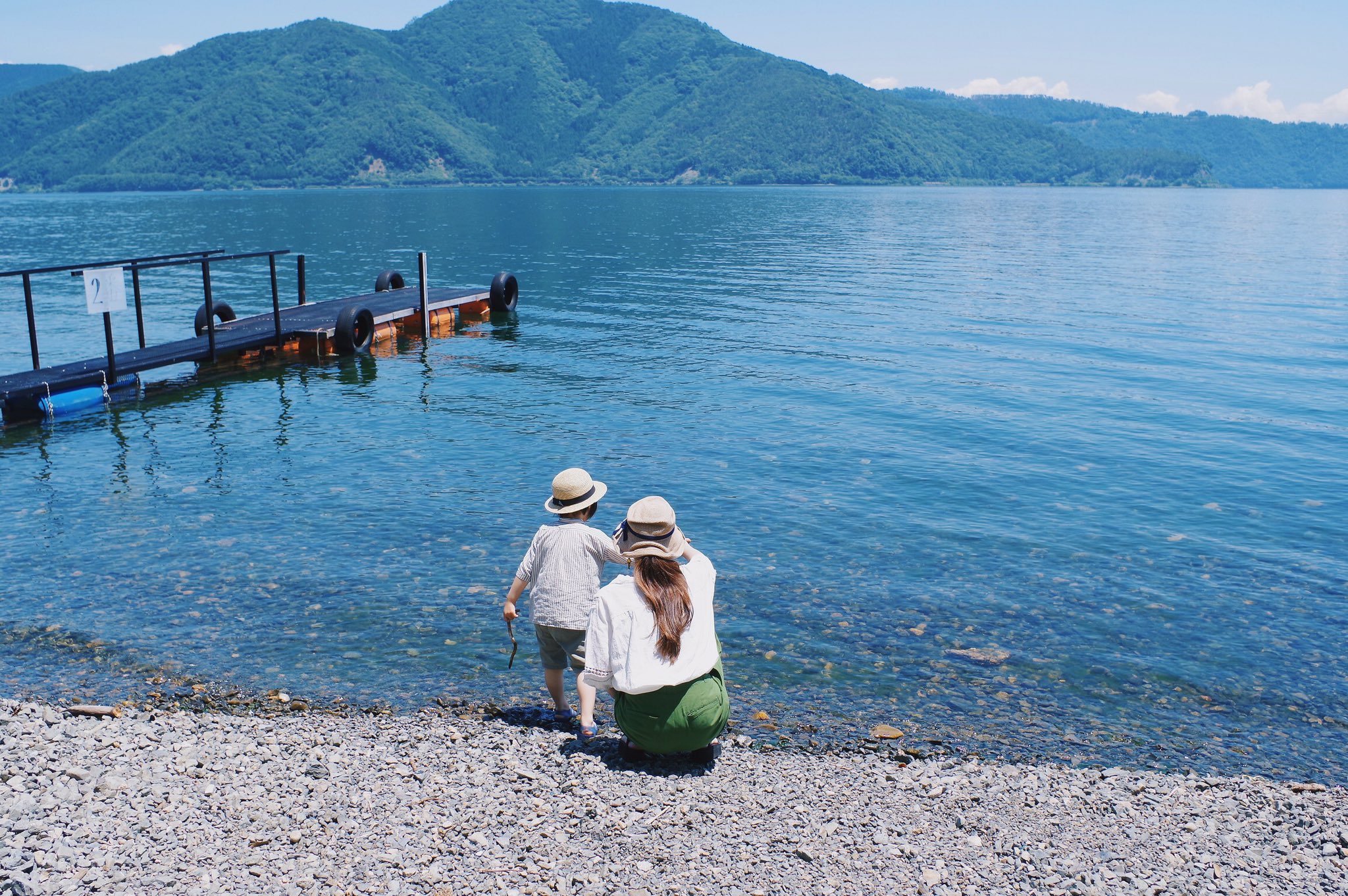 関西ファミリーウォーカー 本日は夏号 7月上旬発売予定 の取材で 滋賀県の二本松キャンプ水泳場 メタセコイア並木へ 水の青と木々の緑が美しい いい一日でした 関西ファミリーウォーカー T Co H8ooerguqs Twitter