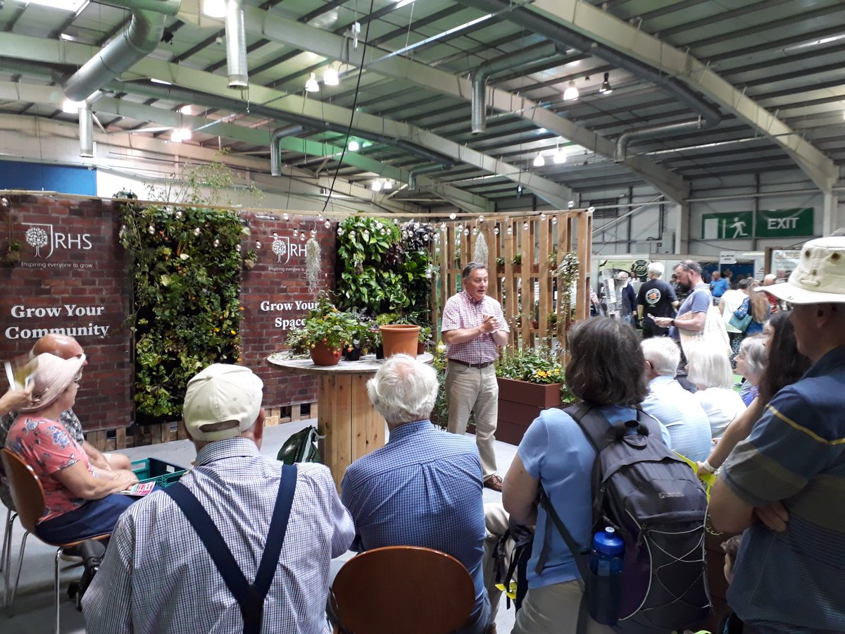 HelenFeary's tweet photo. #GardeningScotland with lovely Martin Fish sharing top tips on growing edibles in containers  @The_RHS stand https://t.co/kR2uD9aobq