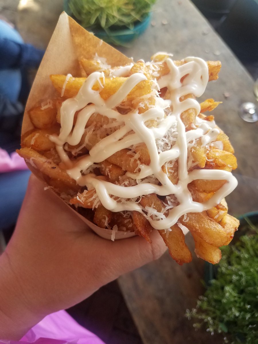 ProfessorAmiM's tweet photo. Today we had a cultural food excursion! Students tried Rooibos iced tea, fries with truffle mayo, and a crepe. #BiscuitMill #CapeTown #SouthAfrica #BestJobEver https://t.co/eXUj4UV17y