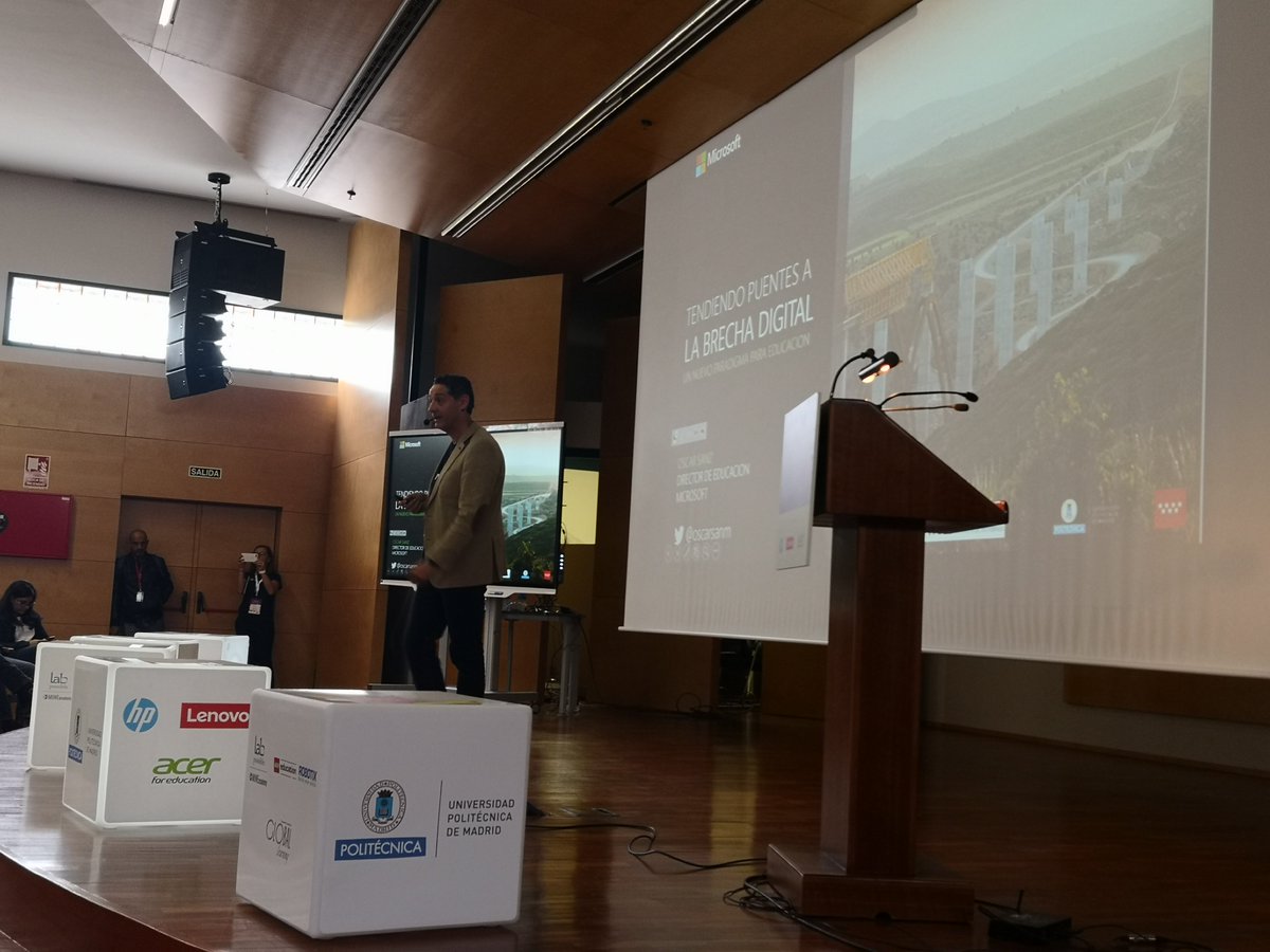 G_Chuvieco's tweet photo. Comenzando #EscuelaDeProfes!!!!! @MsEduEsp https://t.co/U3EFopjwkk