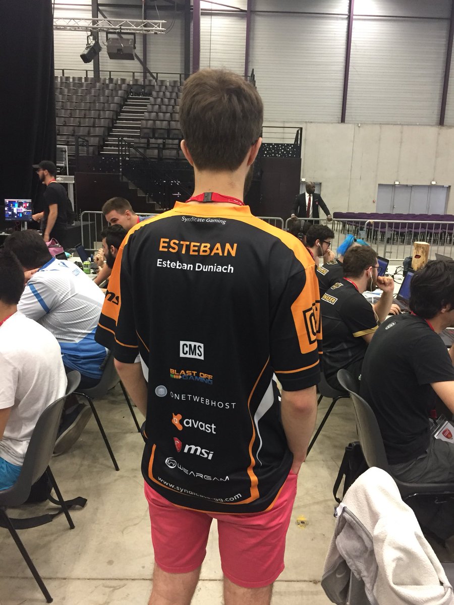 Syndicate_GG's tweet image. @EstebanHS_EU est prêt pour le tournoi #Hearsthone @OccitanieEsport 

#SyndicateGG
