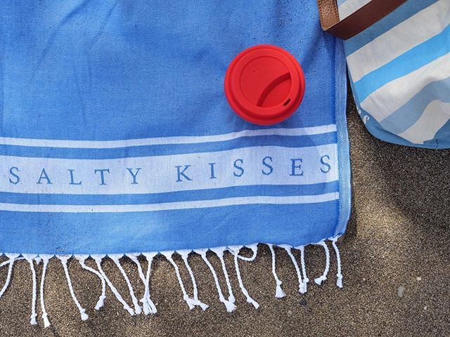 SeaKisses's tweet photo. Hello Weekend!  #seakisses #coastal #seaside #seasidehappiness #seaaidestyle #sandytoes #beachsheet #hammantowel #beachlife #surfgirl https://t.co/Wd3kADb1iY