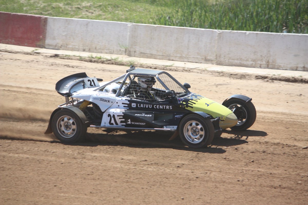 Autokross: LIVE: Mūsas trasē atgriežas Eiropa!
autocross.lv/autokross-live…