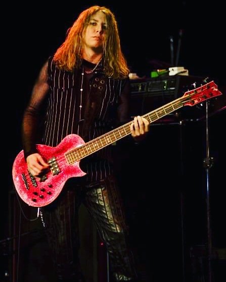 #ThrowbackSomething #martenandersson #martenanderssonbass #8stringbass