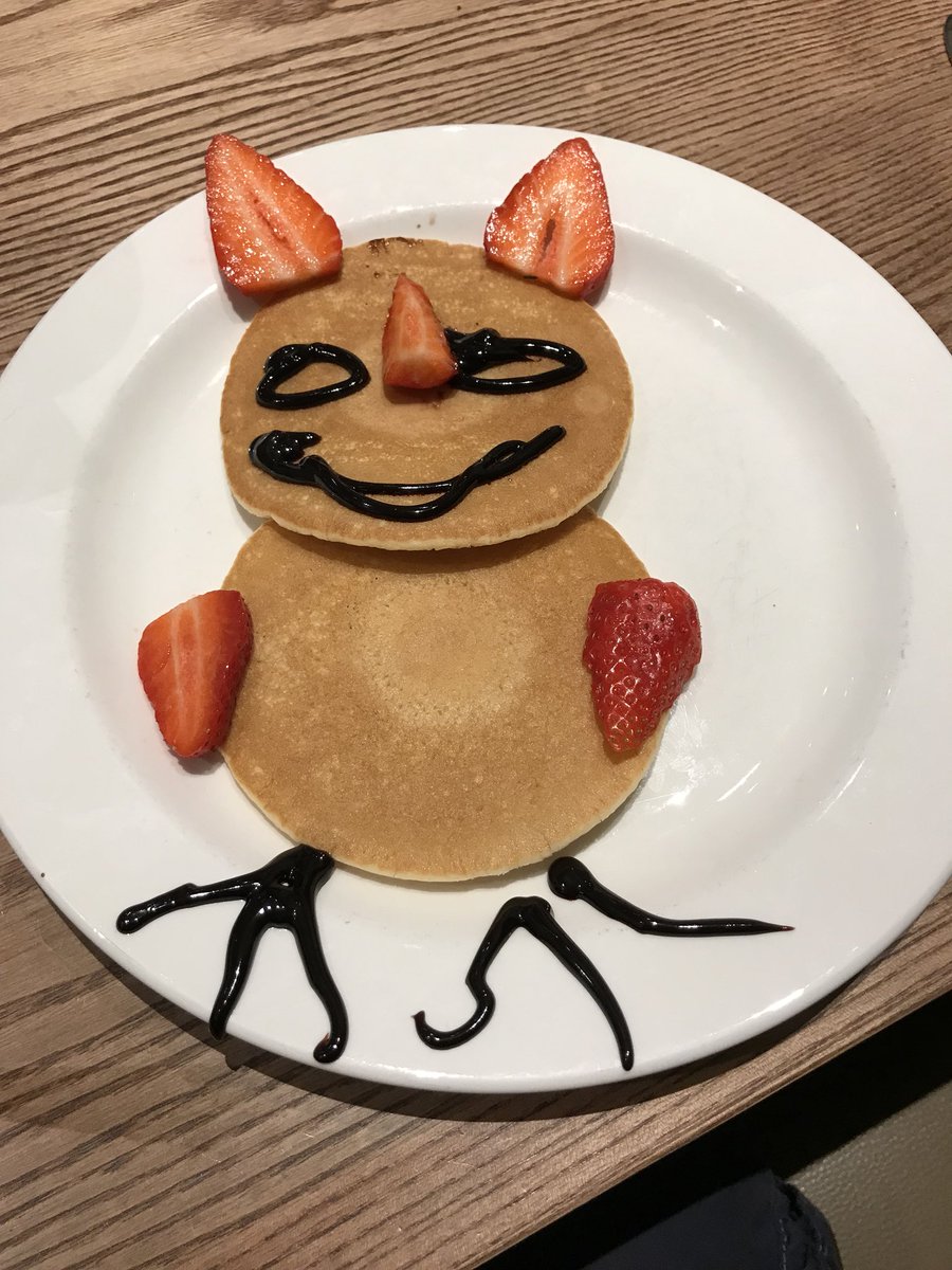 Thank you <a href="/HitchinPI/">Hitchin TC Premier Inn</a> - fab touch on the pancakes <a href="/premierinn/">Premier Inn</a> 😻