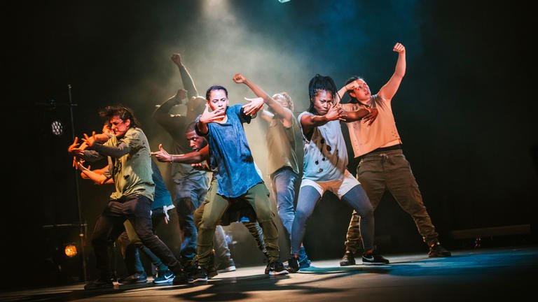 1KerryMichael's tweet photo. A Night with Boy Blue https://t.co/ptzyNdM6gA @BarbicanCentre is life-affirming.  A celebration of London, our Young People and the diversity that makes us great!  Talent, skill, great music &amp; choreography, and visuals.  I defy you go and not have one of the best nights. https://t.co/asrtGi4cXX