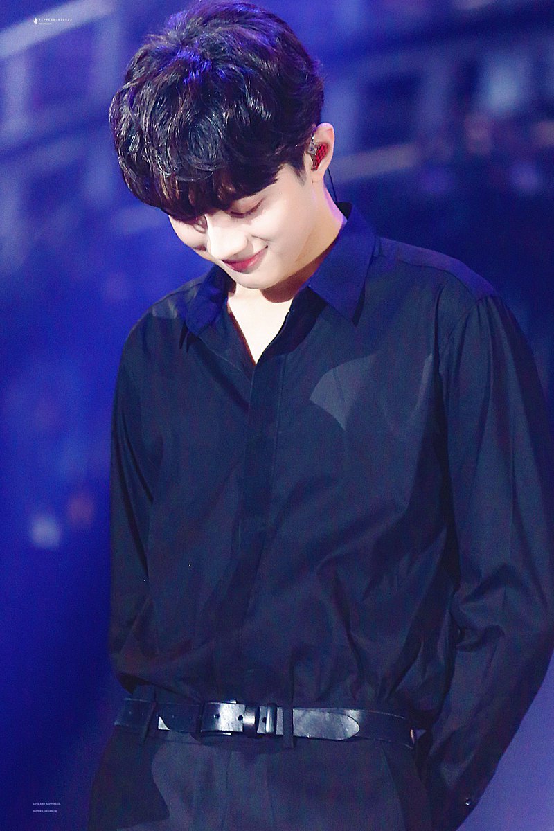 Peppermint_lkl's tweet photo. #赖冠霖 #라이관린 
#WANNAONE  #워너원   
#賴冠霖 #Wannaone 
 #LAIGUANLIN 
180601.SEOUL. https://t.co/aKDpYYlhRw