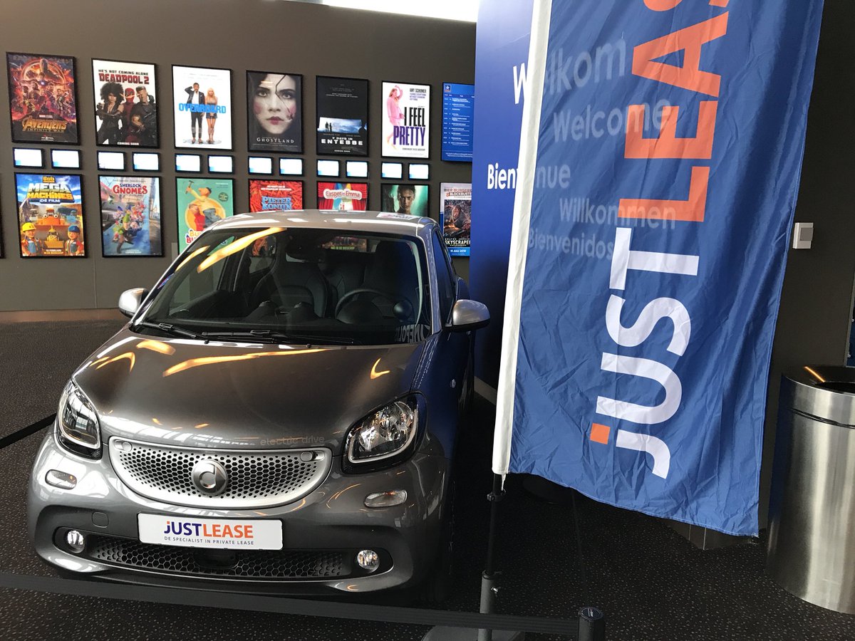 Hee <a href="/JustleaseNL/">Justlease</a> thanks for sponsoring #frontendunited. Means a lot to our community. Thank you for being part of that community