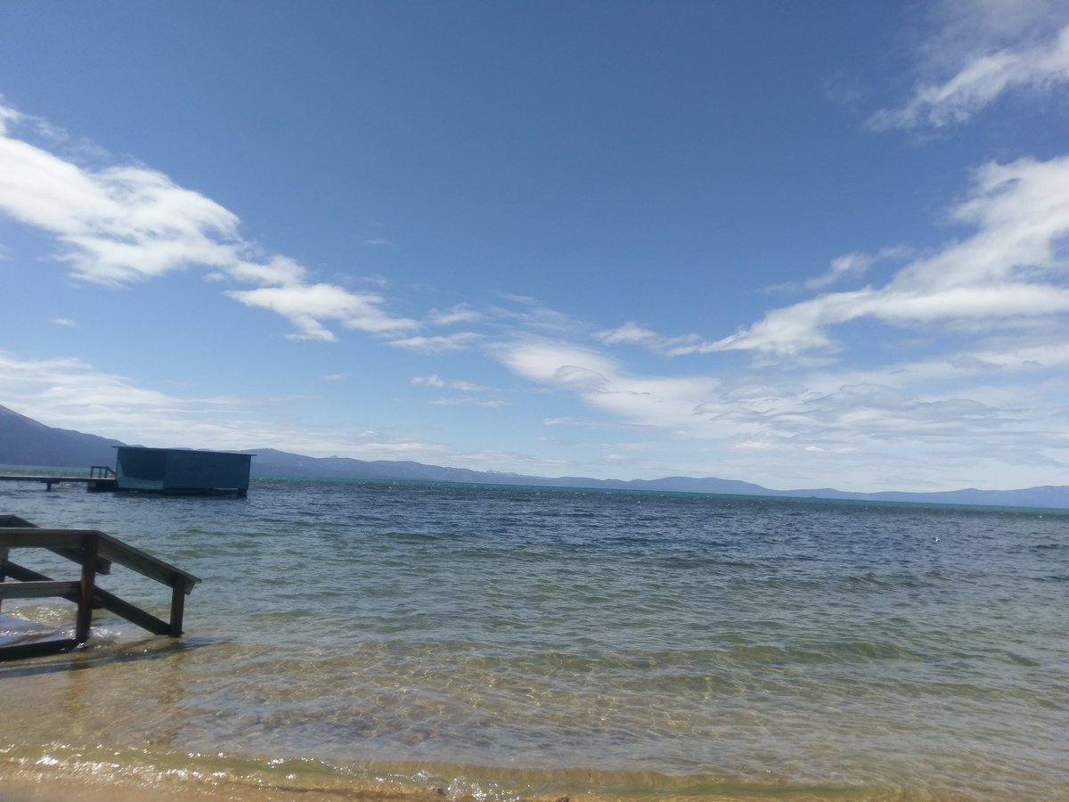 Wipeout808's tweet photo. Lake Tahoe today. Have a beautiful day! https://t.co/qmsIkl0VSj