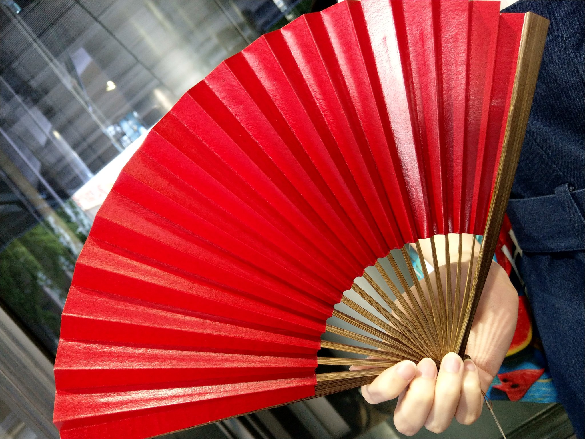 تويتر 田代深子 على تويتر これが大橋先生チョイスの扇子 かっこいい T Co Du3pyiy5da