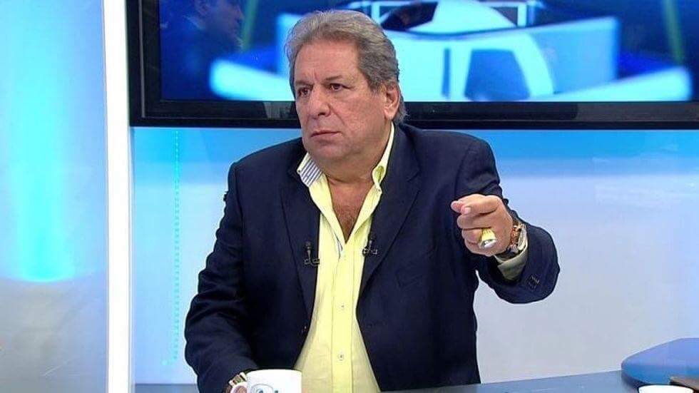 Erman Toroğlu: “Galatasaray 15 kere Şampiyonlar Ligine katılıyor, Fenerbahçe 6, Beşiktaş 7 kere katılmış. Farka bakar mısınız? 2 takım bir Galatasaray etmiyor. Birde ezeli rekabetten bahsediliyor.”
