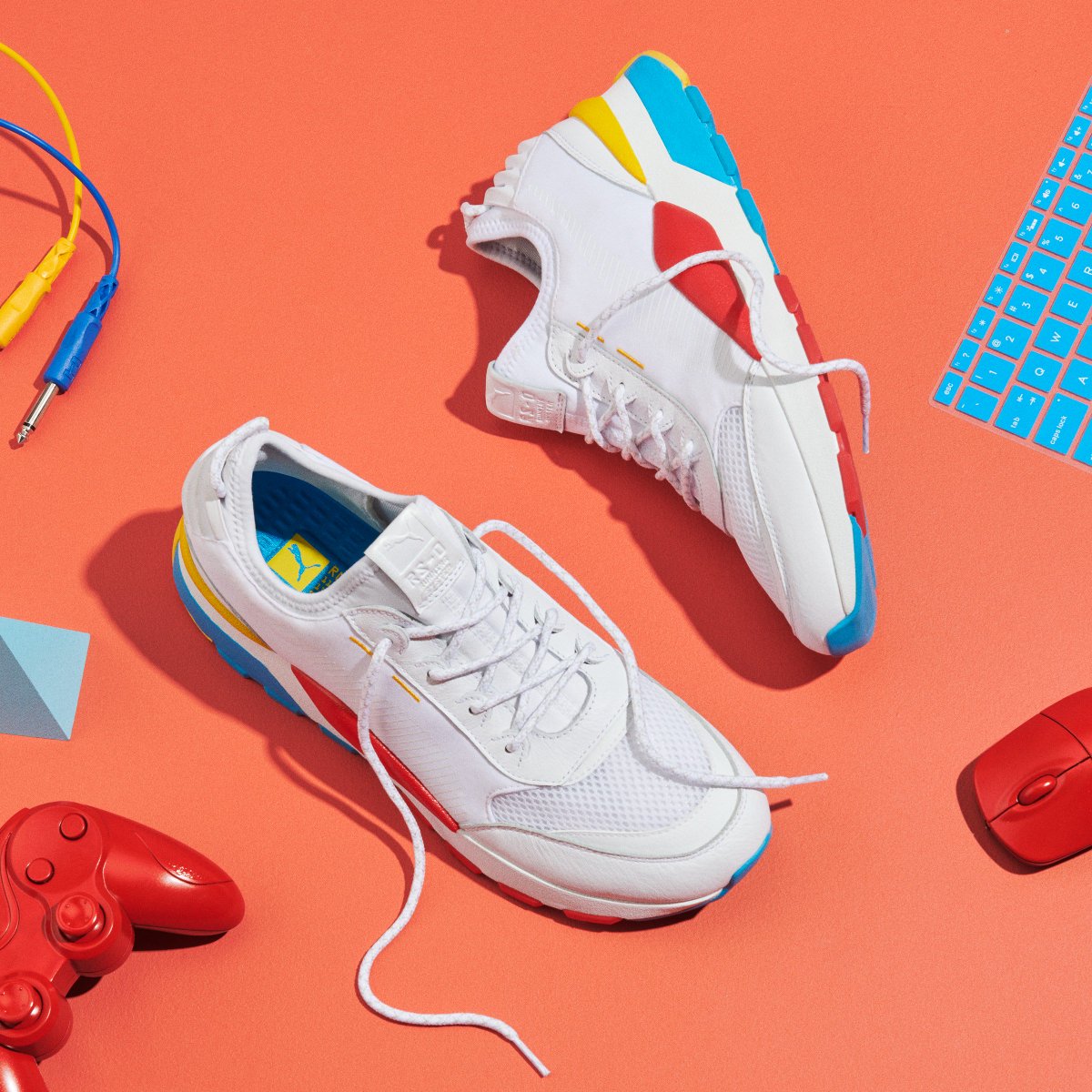 Sportown's tweet photo. Las @PUMA RS-0 Play, disponibles en tu tienda #SportownFuencarral. ¡No te quedes en 'Game Over'!
#RS0Play https://t.co/cXPJcWNjqj