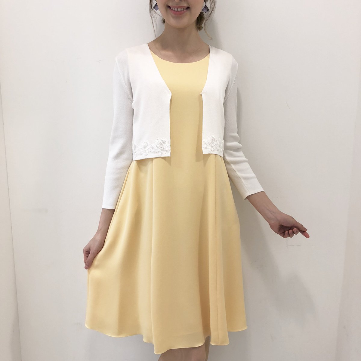 Aveniretoile そごう横浜店 ウォッシャブルワンピースはこれからの季節には嬉しいアイテムですよね 軽い素材感 爽やかなカラー展開が夏らしくておすすめです 人気のイエローカラーは裾刺繍のボレロとも相性抜群です アベニールエトワール