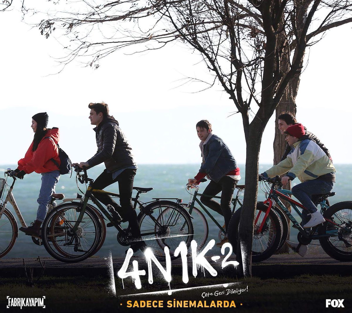 Eğlenceli bir hafta sonu için, eğlence dolu bir film seçin.😉 Haydi #4N1K2’ye! 😘 <a href="/Fabrikayapim/">Fabrika Yapım</a> @FOXTurkiye