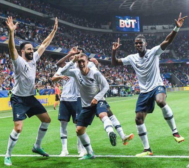 Rich6251's tweet photo. @AntoGriezmann @paulpogba #EquipedeFrance #Fortnite #Geek https://t.co/A1pskhLZaF