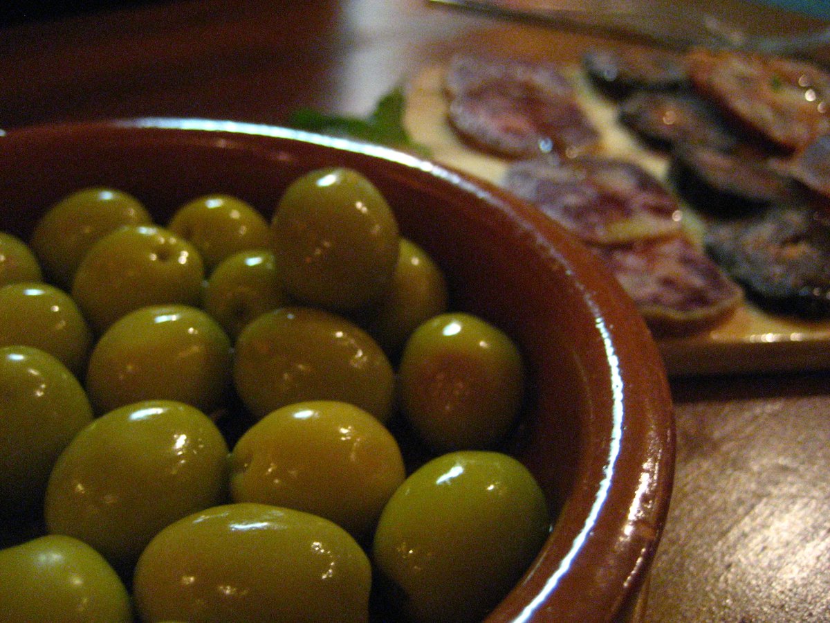 Drink in one hand, picking at olives with the other - the only plans you should have this weekend 👈