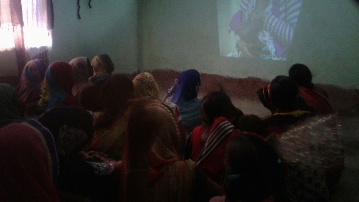 RGMVP's tweet photo. Night meetings and video shows through PICO projectors in villages are part of ongoing #MaternalNutrition campaign led by #SHGs @RGMVP in Uttar Pradesh, India #WomenInHealth @BMGFIndia #UPCMP #CommunityHealthBehaviourChange https://t.co/rYad1wvZcU