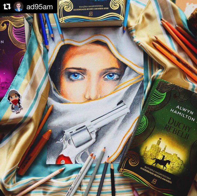 AlwynFJH's tweet photo. Check out this AMAZING piece of fan art from @ad95am 😍 featuring the beautiful Polish Edition of the trilogy from @czwartastrona. #rebelofthesands #traitortothethrone #heroatthefall #alwynhamilton #FanArt https://t.co/4Hl21CyMBD https://t.co/hNw2vBSnER