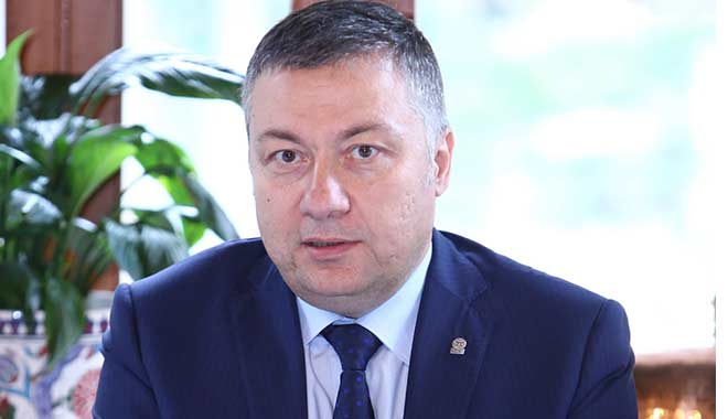 patronlar's tweet photo. Tekstil sektöründe baş gösteren mühendis sıkıntısı ihracatçı birliklerini harekete geçirdi. İlk 3 tercih içinde tekstil mühendisliği bölümünü yazanlara 4 yıl boyunca burs gündemde @ITHIB  @aoksuz https://t.co/vCJoO4MhUc https://t.co/yFXav4NvCg
