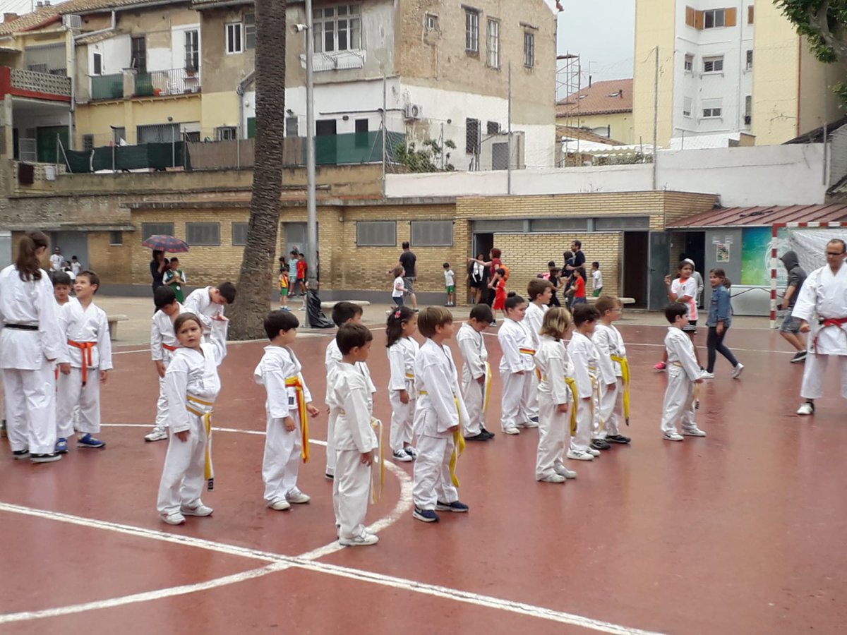 cdsantaana's tweet photo. Disfrutando de la exhibición de karate de nuestros niño@s !!!!!!
#cdsa #soydesantaana #mareaverde #siempreverde #somosequipo #fiestadelparque #karate https://t.co/OGOIQkIUrC