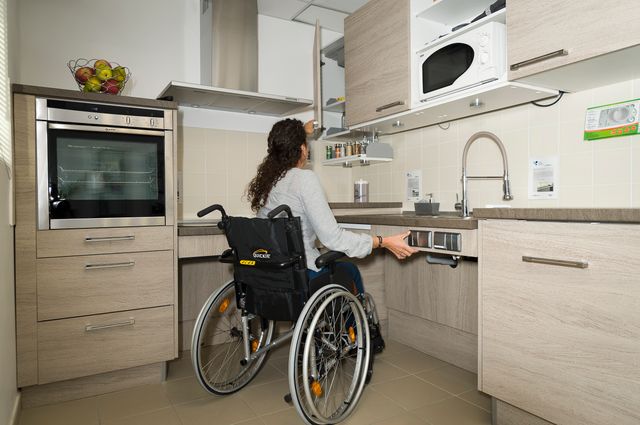 Les députés viennent de le décider : seuls 10 % des logements neufs devront être adaptés aux personnes handicapées. Contre 100 % jusqu'ici...   franceinter.fr/societe/les-ha…