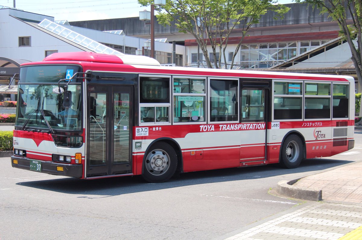 くらじん 18 06 02 那須で見かけたバスたち その 東野交通と関東自動車が10月に合併との報を聞いて西那須野 と黒磯を訪ねてみました まずは西那須野の東口 東野のほかに思いがけず大田原市も