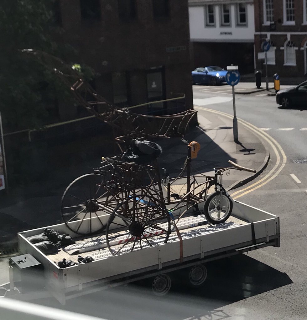 The circus is coming 🙋🏼‍♀️🙋🏼‍♀️🙋🏼‍♀️🙋🏼‍♀️🙋🏼‍♀️Looking forward to the circus today #paradeofanimals #excited #newbury #circus #circus250 #sangerseason