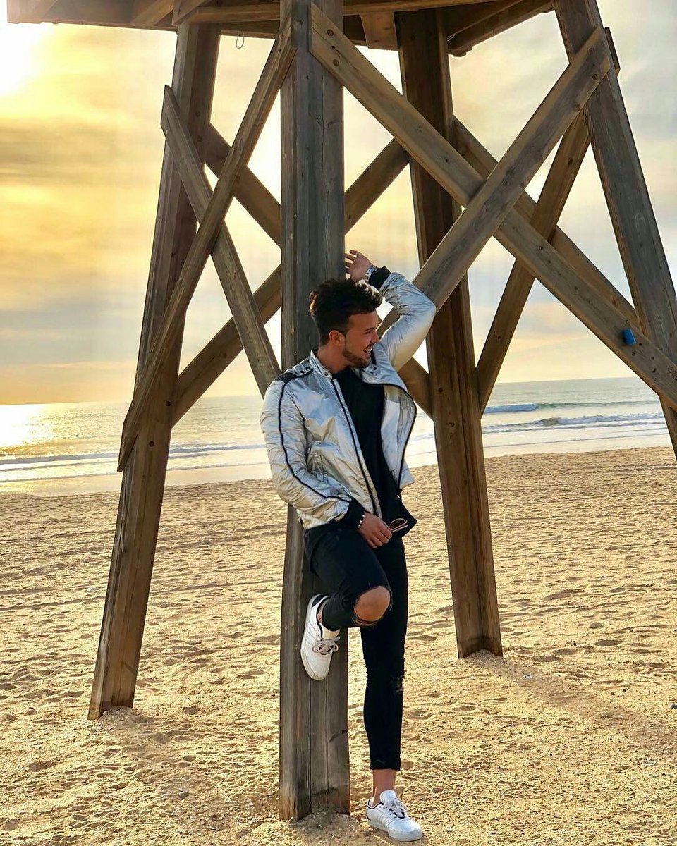 MoisesLosadaIG's tweet photo. #laschicasdemoi venimos pisando fuerte para que #sobrenatural de @MoiLosada sea #N1CanalFiesta22 @dominguezja @canalfiesta #moiseslosada #moiseslosadainternationalgroup https://t.co/NTrM51y82J