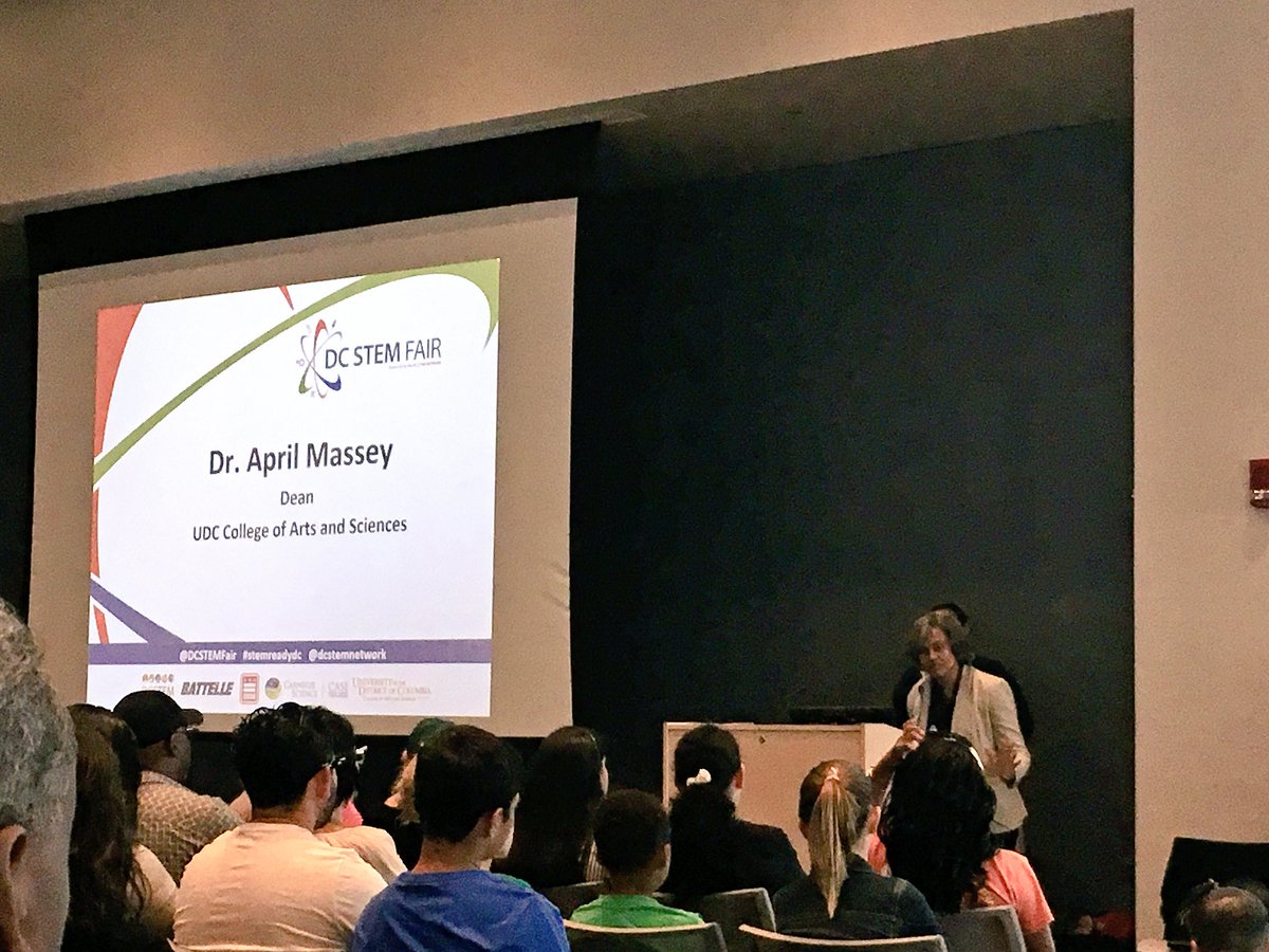 sam2xdc's tweet photo. Dr April Massey, dean of @udc_edu College of Arts &amp; Sciences, welcomes @dcpublicschools elementary students to @DCSTEMFair #stemreadydc #DCPSRising https://t.co/12jmzY5FDB