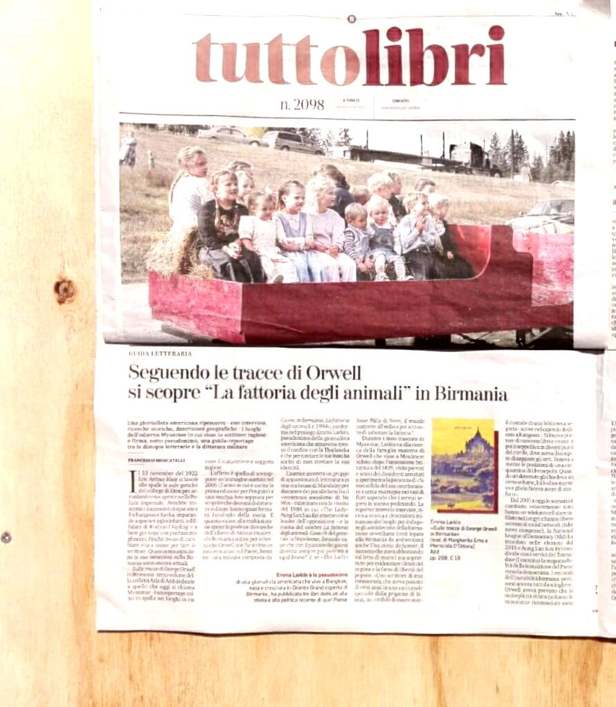 add_editore's tweet photo. «L'effetto è quello di sovrapporre un'immagine scattata nel 2005 a una vecchia foto seppiata per scoprire che decenni di dittatura militare hanno quasi fermato l'orologio della storia.»
"Sulle tracce di #GeorgeOrwell in Birmania" di #EmmaLarkin, oggi su @TuttoLibri. https://t.co/kdWhWzxrxf